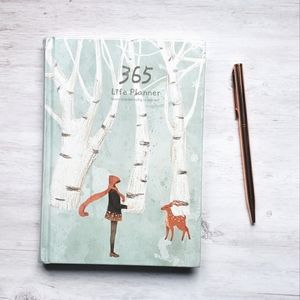 365 Days Blank Undated Planner